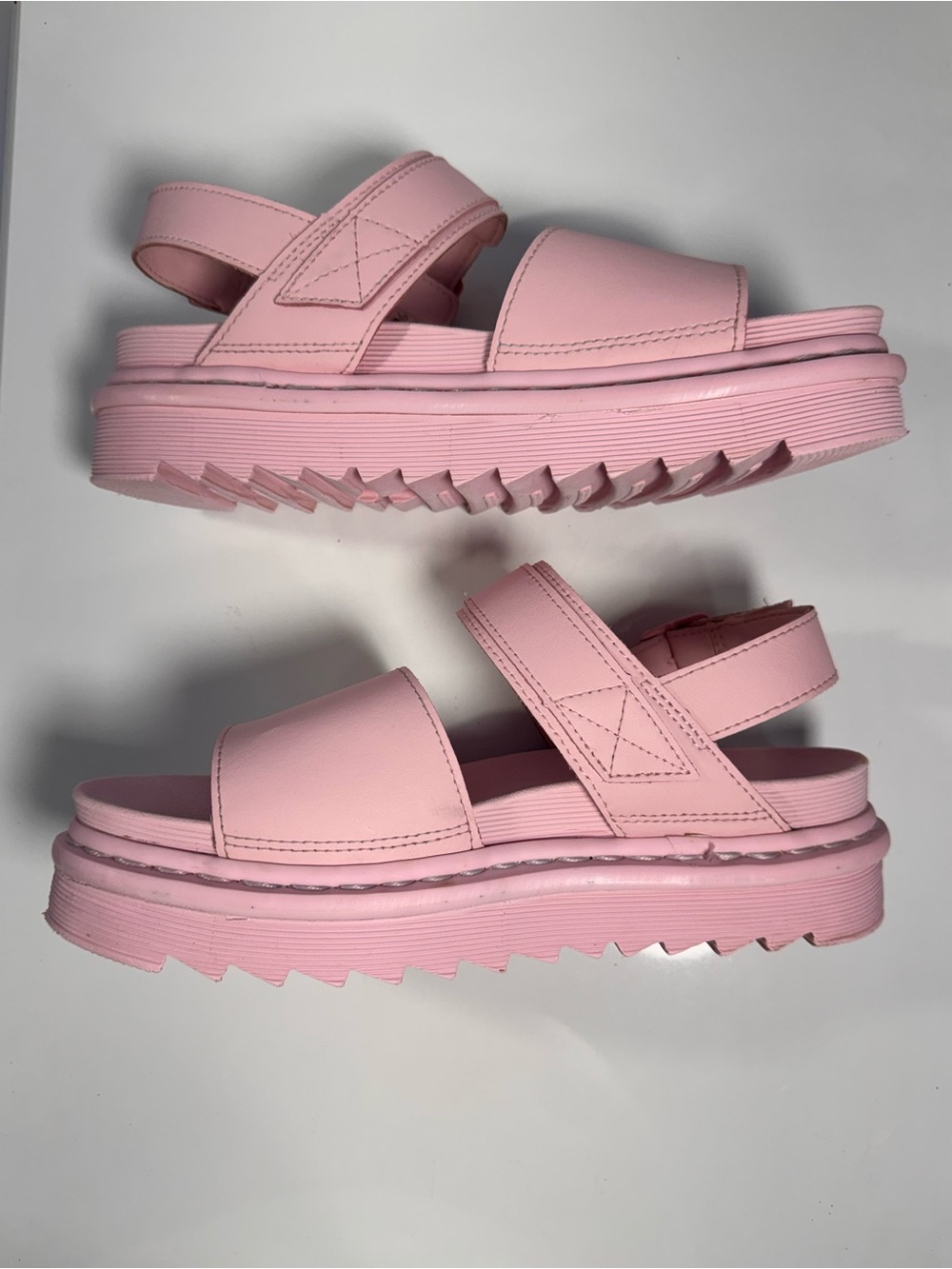 Dr. Martens Voss Mono Hydro Leather Platform Sandals Pink Women’s Size 9